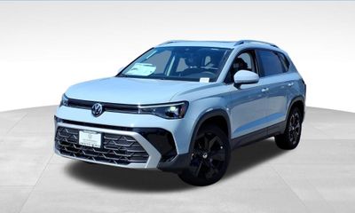 2026 Volkswagen Taos SE