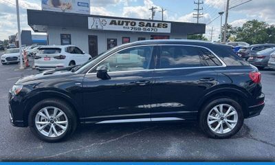 2024 Audi Q3 S Line Quattro