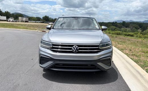 2023 Volkswagen Tiguan SE