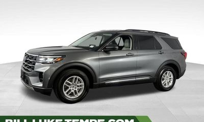 2025 Ford Explorer Active