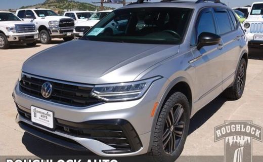 2022 Volkswagen Tiguan 4MOTION SE Black