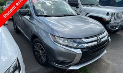 2018 Mitsubishi Outlander ES