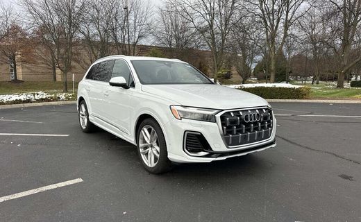 2025 Audi Q7 Quattro Premium Plus