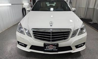 2011 Mercedes-Benz E-Class E350 4 Matic