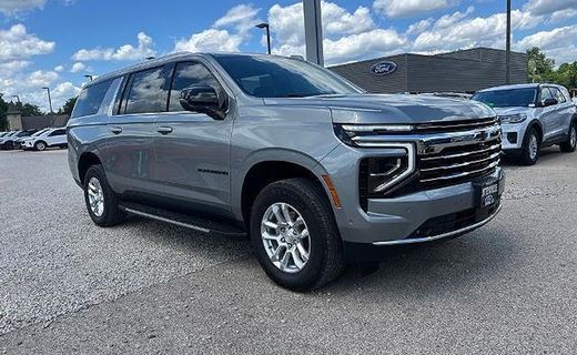 2025 Chevrolet Suburban LT