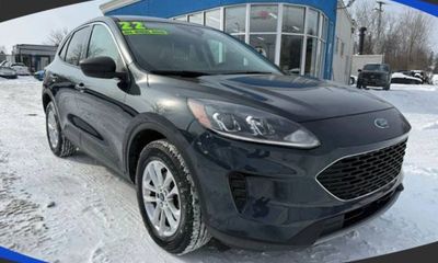 2022 Ford Escape SE