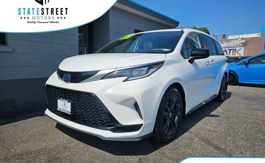 2022 Toyota Sienna XSE