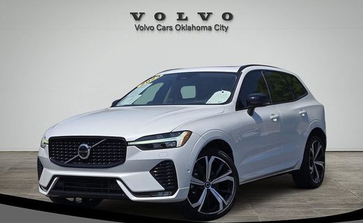 2023 Volvo XC60 Ultimate Dark