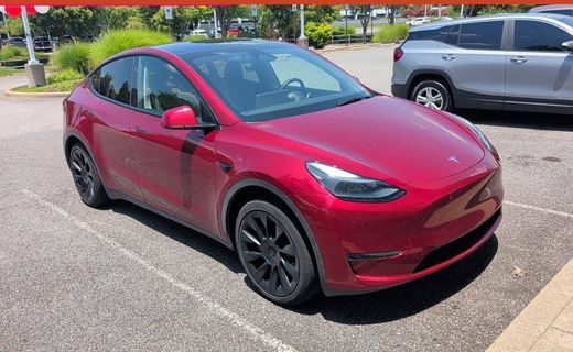 2025 Tesla Model Y Long Range