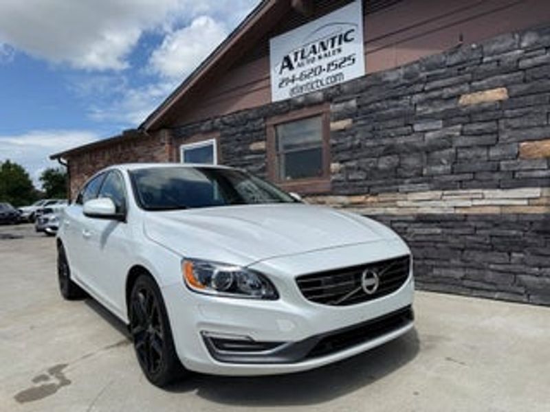 2014 Volvo S60 — a typically priced live listing