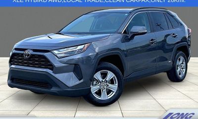 2025 Toyota RAV4 XLE