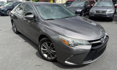2016 Toyota Camry Special Edition