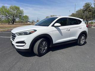 2017 Hyundai Tucson SE NO Options