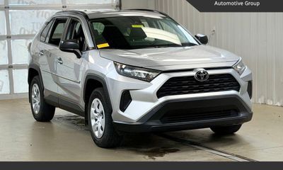 2019 Toyota RAV4 LE