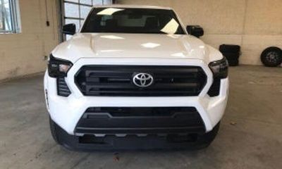 2024 Toyota Tacoma SR