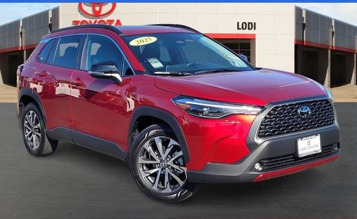 2025 Toyota Corolla Cross XLE