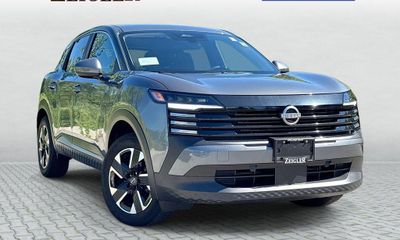 2025 Nissan Kicks MPV SV