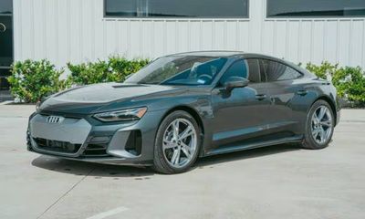 2022 Audi E-Tron GT Quattro Premium Plus