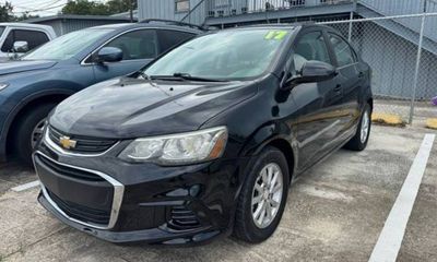 2017 Chevrolet Sonic LT