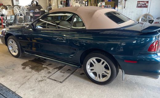 1997 Ford Mustang GT