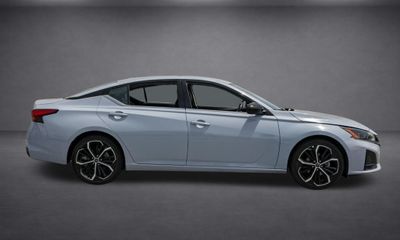 2023 Nissan Altima SR