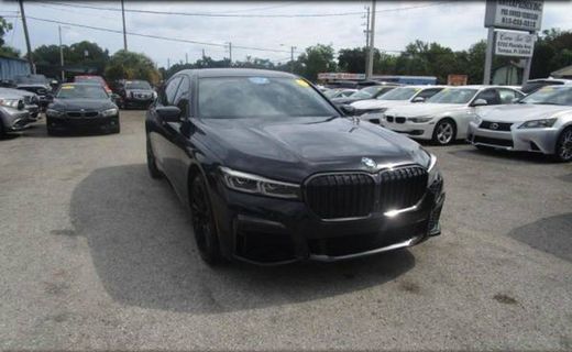 2021 BMW 740I