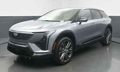2026 Cadillac Optiq Sport 2