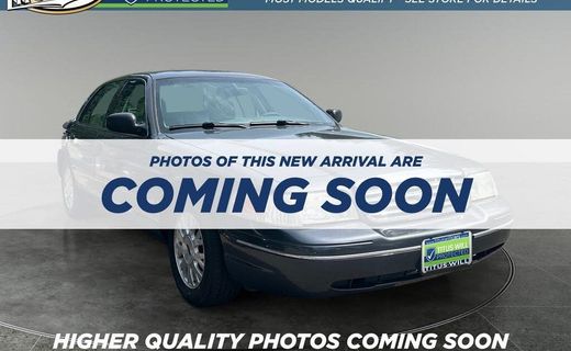 2005 Ford Crown Victoria LX