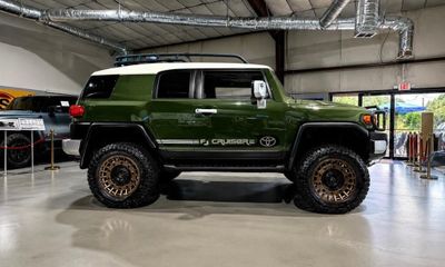 2014 Toyota FJ Cruiser SR