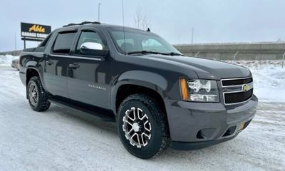 2011 Chevrolet Avalanche LS