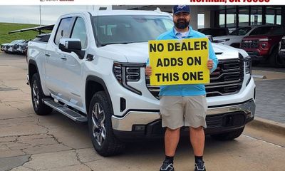 2026 GMC Sierra SLT