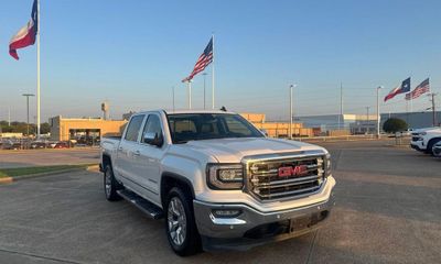 2017 GMC Sierra SLT