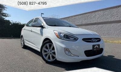 2014 Hyundai Accent SE Sunroof GLS