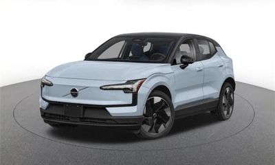 2026 Volvo EX30 Plus