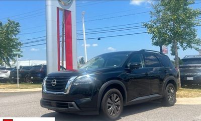 2024 Nissan Pathfinder SV