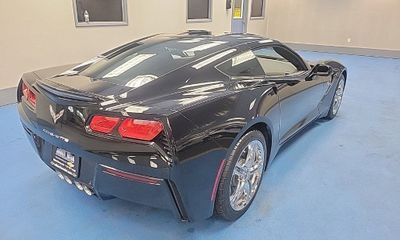 2017 Chevrolet Corvette Stingray Preferred 2LT