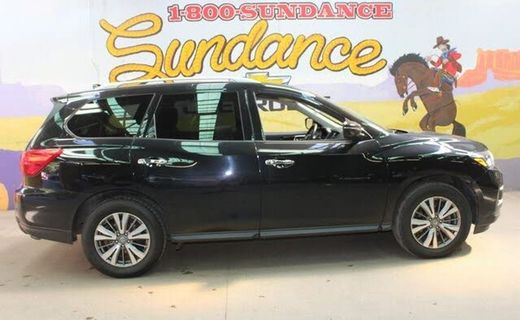 2020 Nissan Pathfinder SV