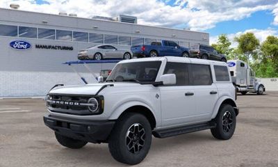2026 Ford Bronco Outer Banks 4