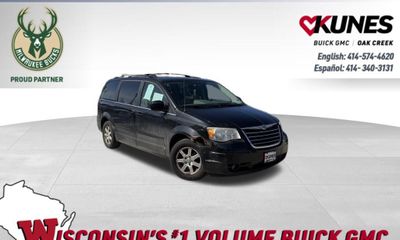2008 Chrysler Town AND Country Touring Signature