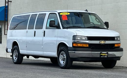 2024 Chevrolet Express LT EXT