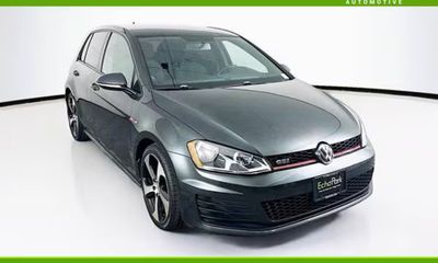 2017 Volkswagen Golf GTI S Sport SE