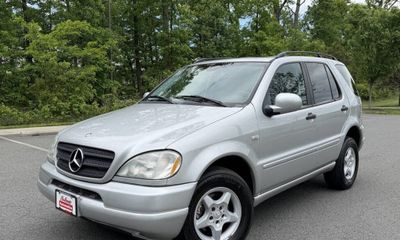 2001 Mercedes-Benz M-Class ML320