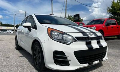 2016 Kia RIO LX A T
