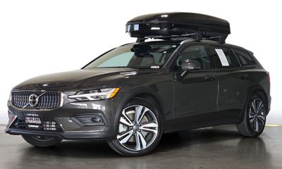 2024 Volvo V60CC Plus