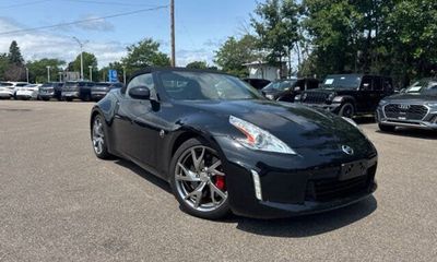 2017 Nissan 370Z Touring