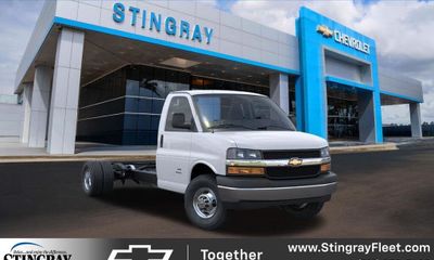2026 Chevrolet Express 3500 Cutaway 177