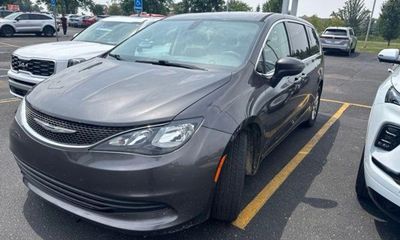 2017 Chrysler Pacifica Touring