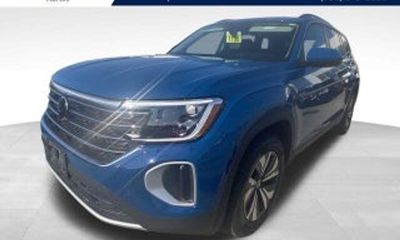 2025 Volkswagen Atlas SE