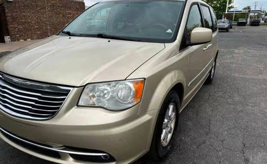 2011 Chrysler Town AND Country Touring