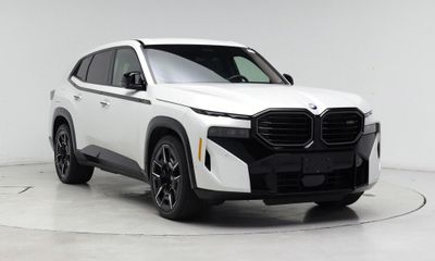 2025 BMW XM